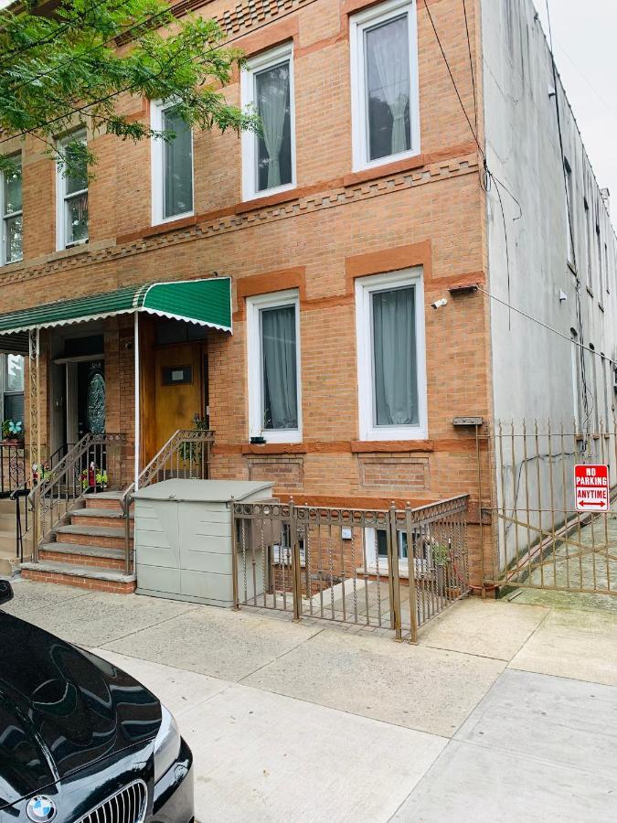 Urban Jungle Oasis In Queens! Apartment New York Exterior photo